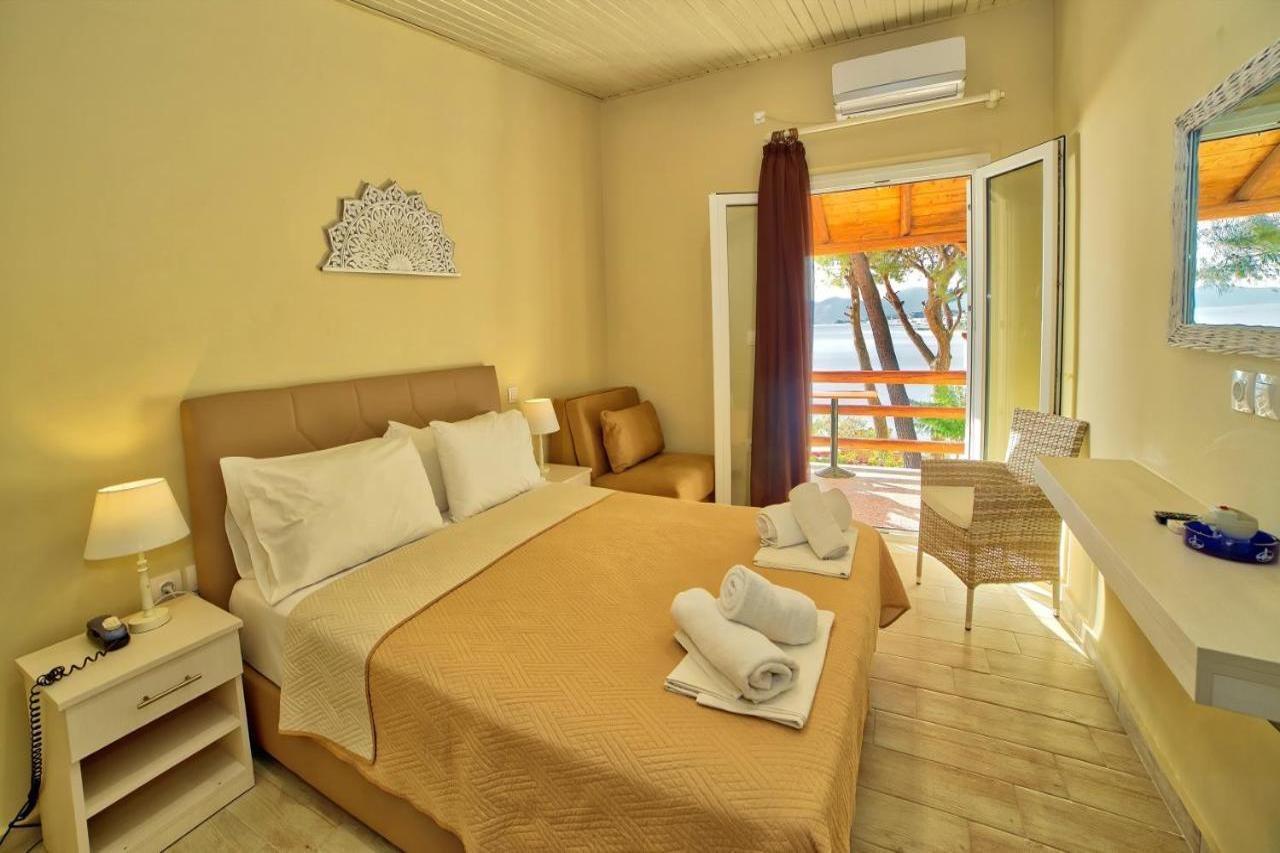Venus Beach Hotel Bungalows Nea Styra Ngoại thất bức ảnh