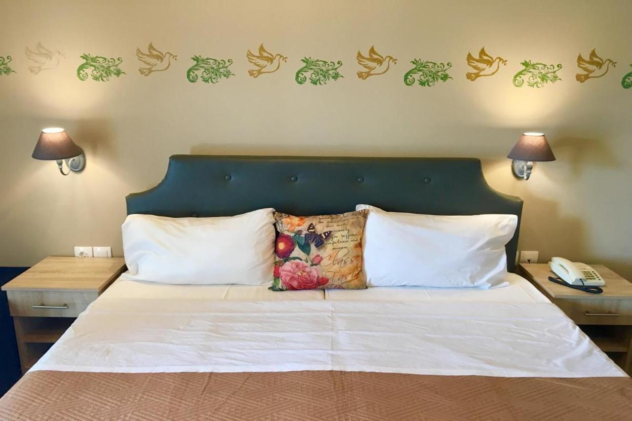 Venus Beach Hotel Bungalows Nea Styra Ngoại thất bức ảnh